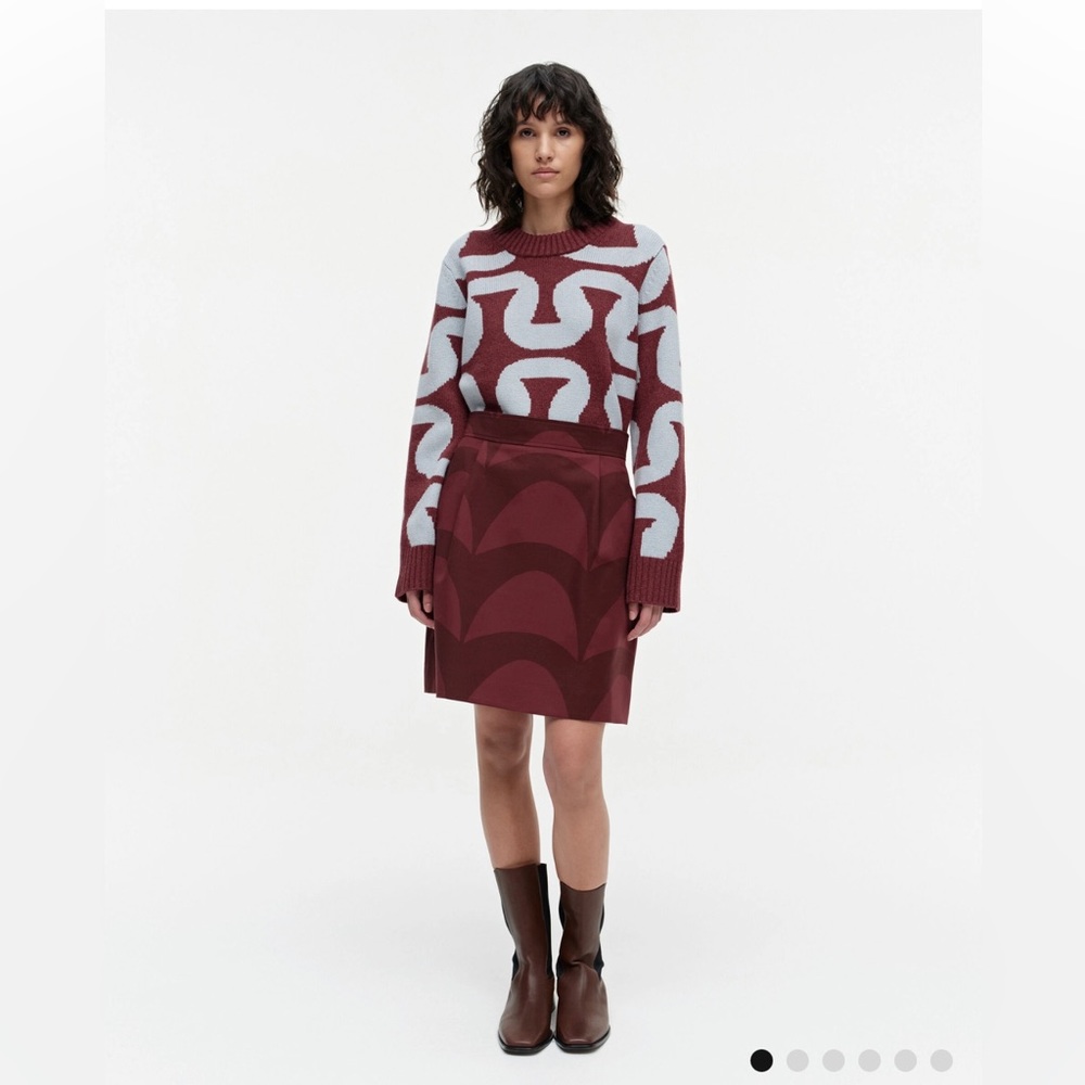 NWT Marimekko Judy Iso Laine mini skirt size 36, perfect condition!